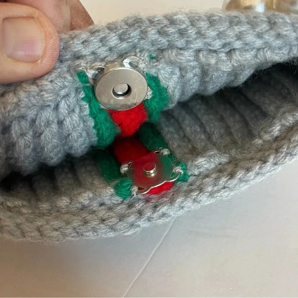 Handmade Croché Bag With Pearl Handle . - Picture 6 of 8